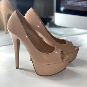 Women’s nude heels